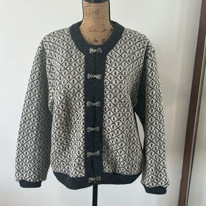WOOL Vintage LL Bean Wool Norway Knit Cardigan Sweater.  Size Medium.